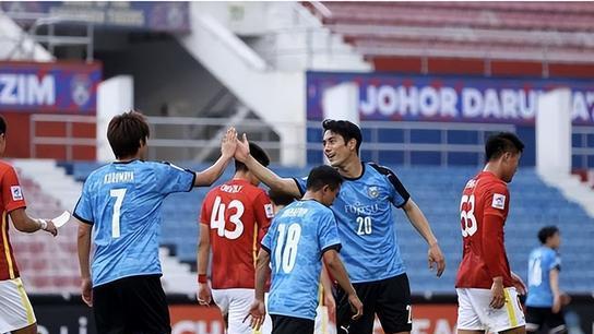 川崎前锋|射门11-1！张吉浩屡献神扑，知念庆劲射破门，广州队0-1川崎前锋