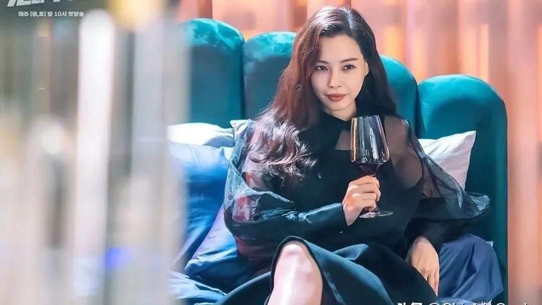 顶楼|10部上流社会韩剧推荐！《顶楼》《夫妻的世界》一部比一部狗血