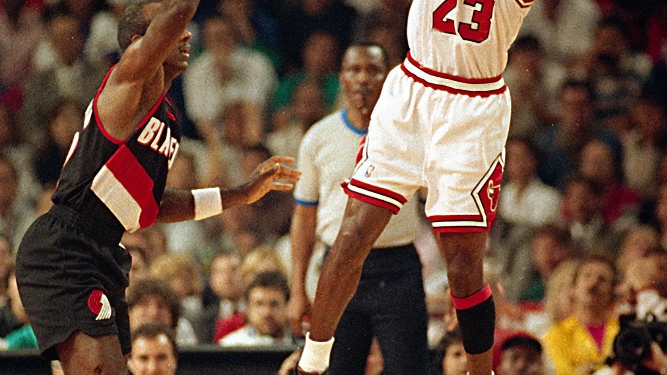 勒克莱尔|哈登：你必须承认！NBA能自称攻防大师的仅5人，2人勉强能算得上