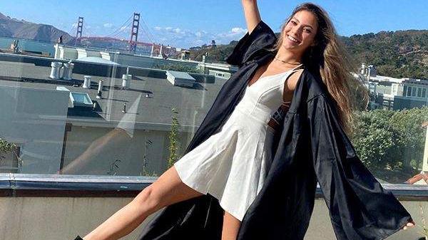 刘浩存|港媒曝刘浩存被踢出新片！谷爱凌获网友力挺，搭档易烊千玺破百亿