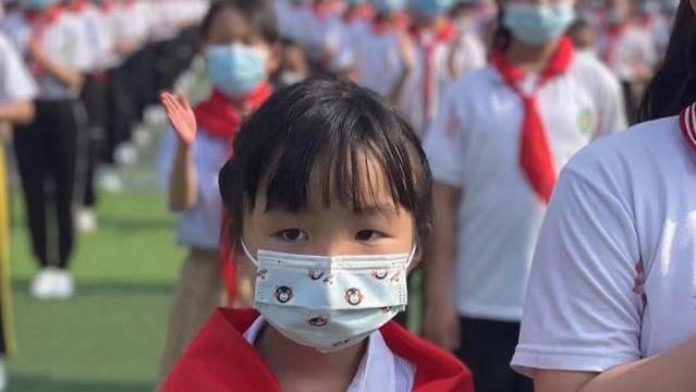 学霸|田静欺骗大众，悦悦仍姓郭？学霸人设崩塌，杜粉：郭萱萱真棒