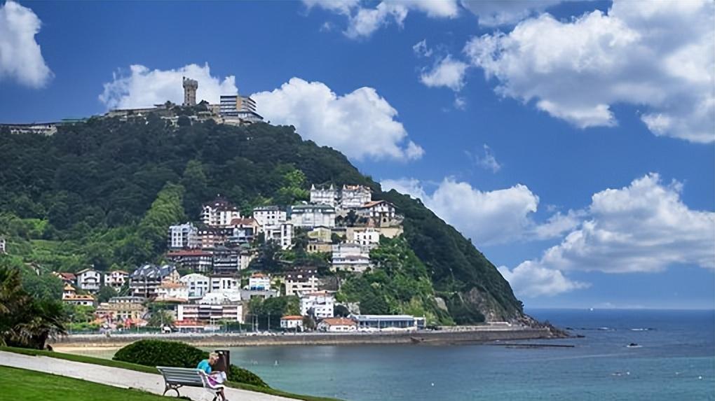 |职场中，你可以觉得自己聪明，但是千万别觉得别人傻