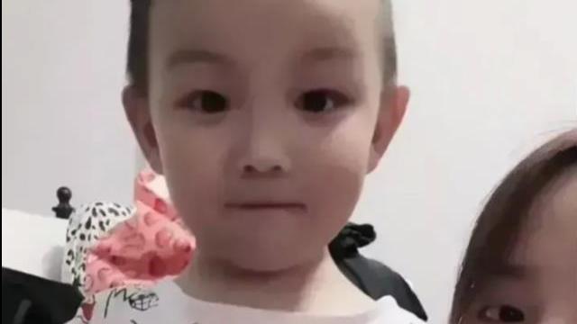 三轮车|熊磊直播人气惨淡发全家福，郭威开三轮车，田静有钱还回村干农活