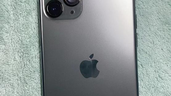 iPhone|大量改数据翻新iPhone网店，大批网友翻车！