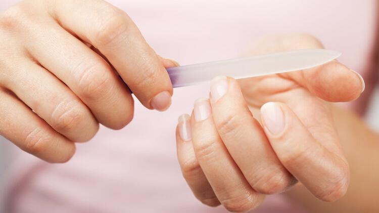 自闭症|指甲若长成6种样子，可能是癌或疾病的信号，要引起重视