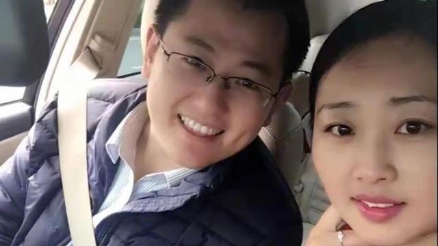 夫妻俩结婚后各胖80斤，从俊男美女变得膘肥体壮：像换了两个人