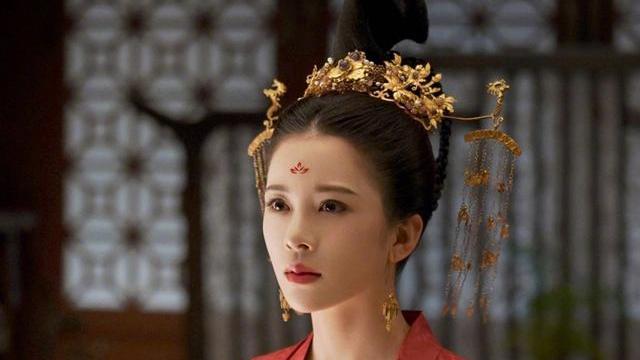 赵樱子|赵樱子把想红二字写在脸上，频繁回应让人反感，评论区开始劝说