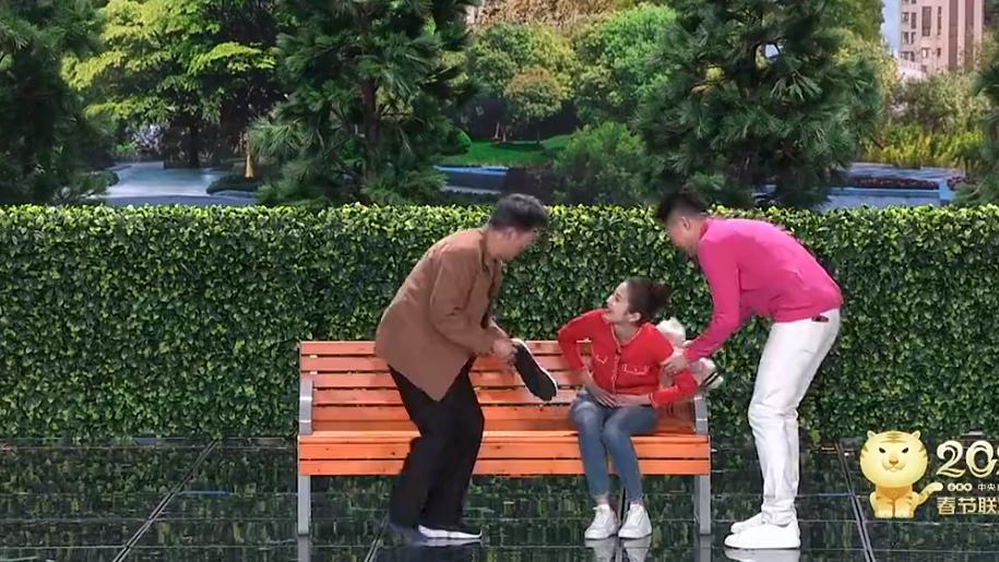 小品|春晚：小品开局就催生！《父与子》冲突靠怀孕解决？大象组团催生来袭