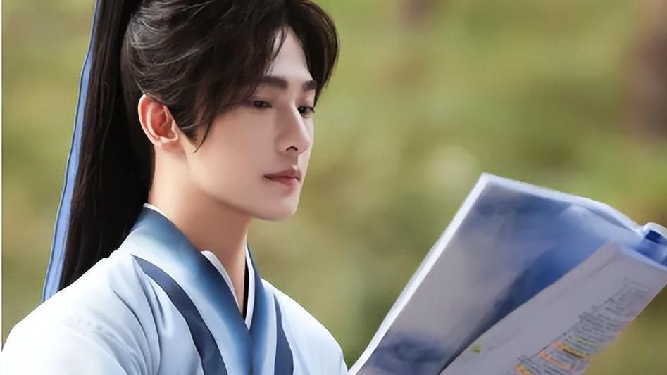 杨洋|颜值出众演技堪忧，被嘲油腻，杨洋怎么老爱“端”着？