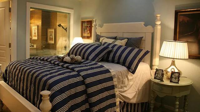 俗语：卧室床头放三物，既失眠来又损福，哪三样东西？为何不宜放