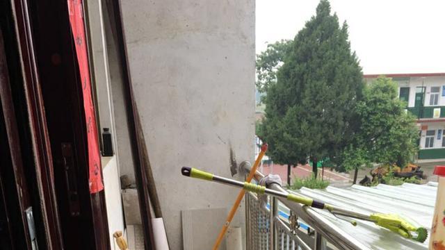 农村婆家太抠门，装修婚房才花3万，看到这效果，真想扭头就走！