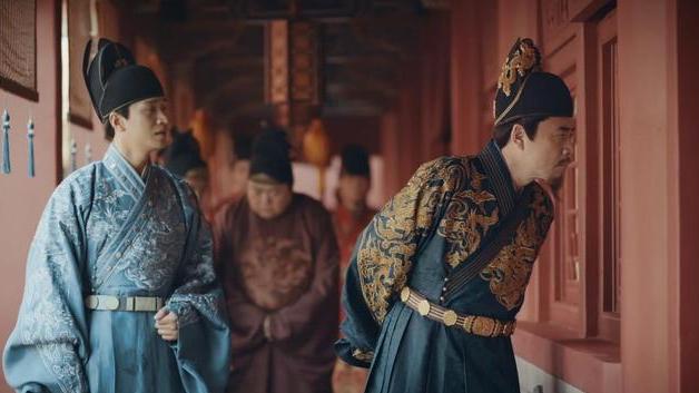 柳岩|《山河月明》中的演员颖儿，在雨中磕头求情，甚至连妆容都已经模糊