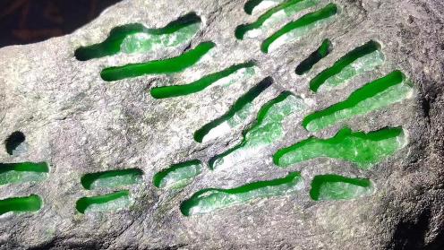 翡翠|教你如何看穿翡翠它的性价比，新手小白也能看明白，让你不再吃亏