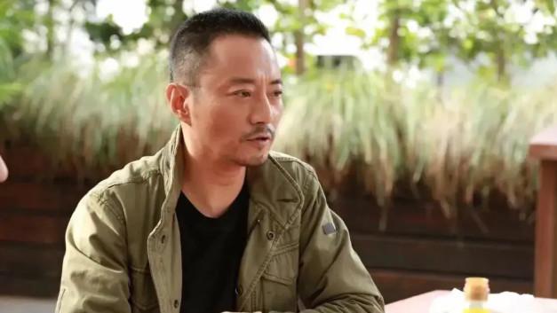 张涵予|张涵予花20万买了一张罗汉床！马未都看后：兄弟，你发了，至少值个2亿！