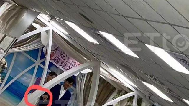 陈乔恩|陈乔恩艾伦登记结婚，现场照曝光，女方腰身显粗壮或已有好消息