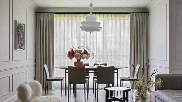 28岁女建筑师，独住127平大房子，一个人的家庭画廊，看着好享受