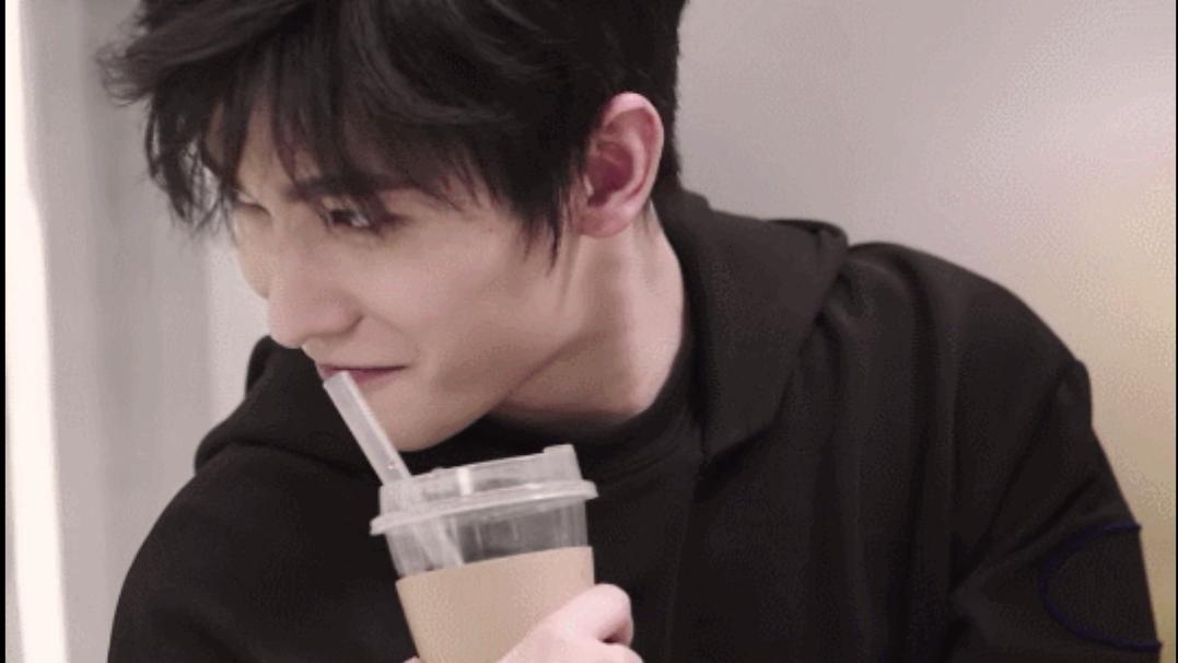 杨洋|杨洋转型大突破，离开偶像剧后果然可以去油成功