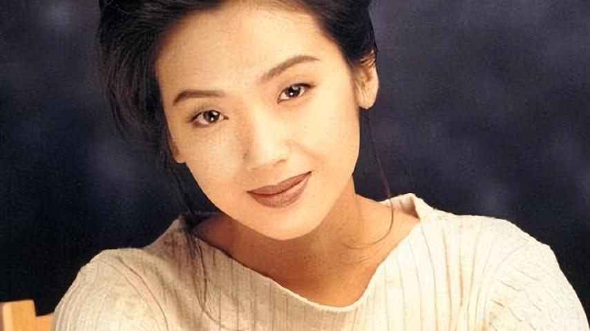 吴倩莲|“最丑小龙女”吴倩莲？你所不知道的清冷人生，隐退半生依旧清醒