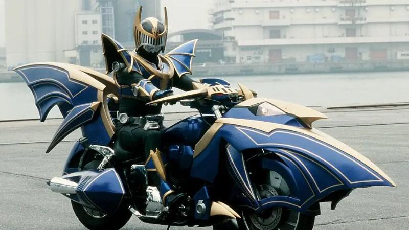 赤犬|精灵宝可梦：原来这个女人横跨了三大特摄，怪不得小智那么厉害？