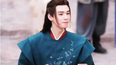 明星|龚俊发布结婚消息，网友吃瓜同时发现端倪