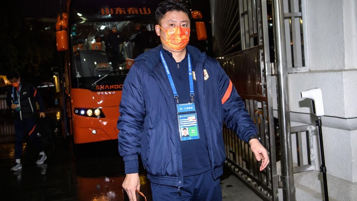 |山东泰山教练组巨变，舒畅韩鹏周海滨离队，崔鹏回归走马上任