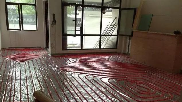 长期使用地暖有害健康？它的辐射有多大呢？央视试验帮你揭开真相