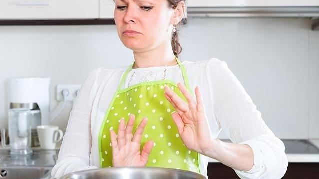 全麦面包|长期吃这3种食物，可能会加速肝脏异常，“肝硬化”偷偷找上门