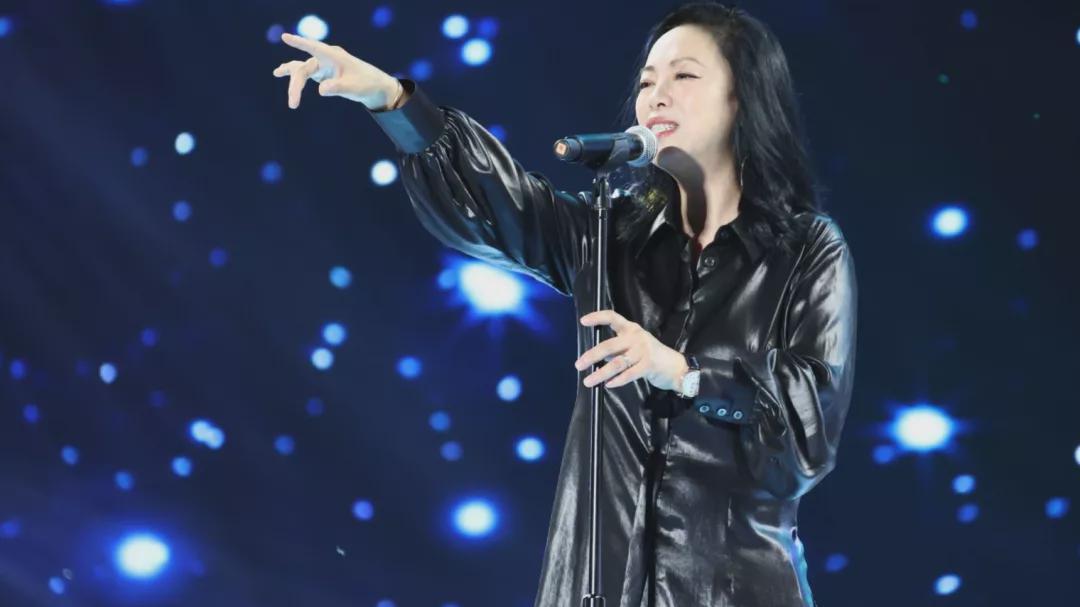 黄绮珊|爆红3年后，被前夫控诉出轨：她那么红，可惜被婚姻毁了