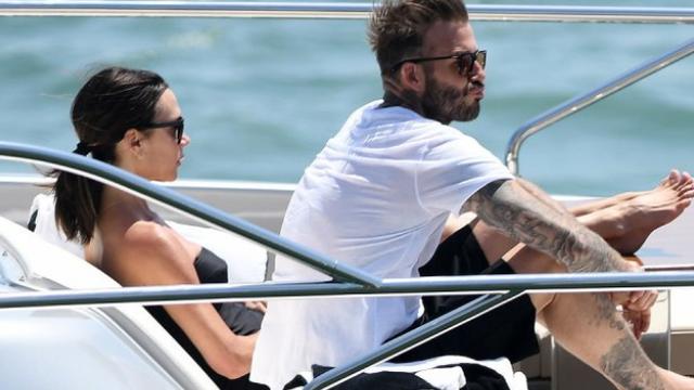 小贝|小贝儿媳妇有多美？1米66身材傲人，颜值比贝嫂还美