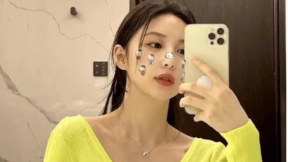 潘玮柏|潘玮柏娇妻疑似怀孕，被指小腹隆起有纹路，宅家自拍傲人身材抢镜