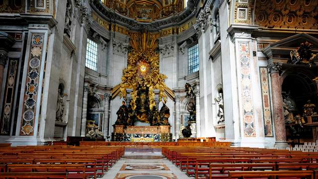梵蒂冈|仅有故宫一半的国家梵蒂冈，凭什么人均年收入50万，致富方式奇葩