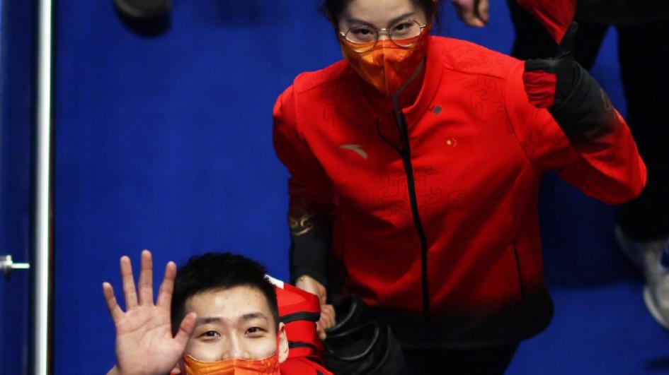 中国队|卫冕冠军也输了！冬奥首场冷门诞生：大热门开门黑，中国队真有戏