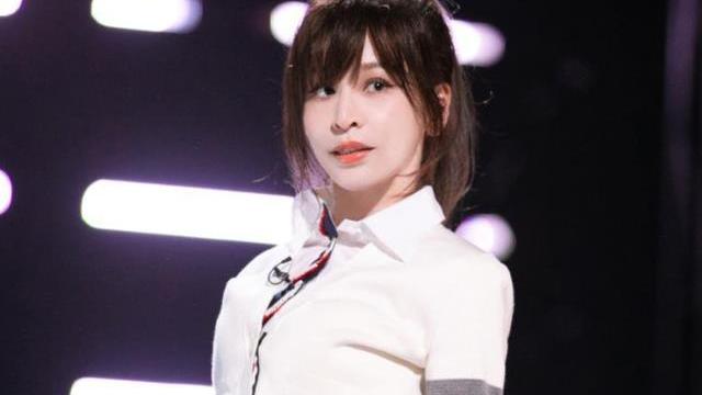 袁冰妍|《乘风破浪》刚开播，网上就曝出淘汰名单，人气最高王心凌显尴尬