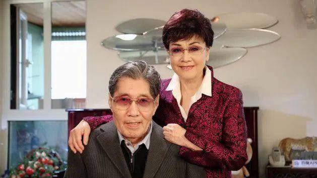 宋茜|李谷一春晚第20次演唱《难忘今宵》！一婚嫁恩师二婚嫁粉丝