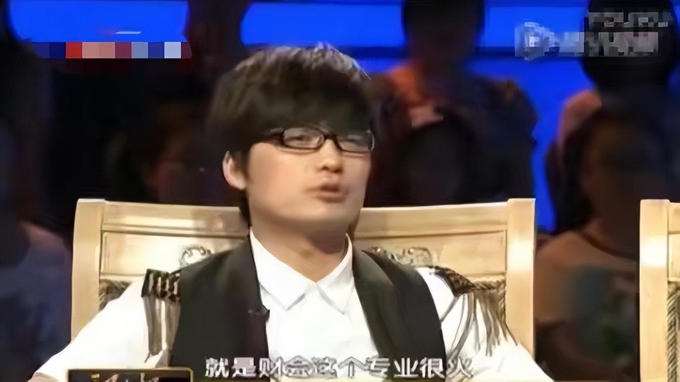 王小海|拼搏多年，却被婚姻击溃，玖月奇迹的结局印证了凤凰传奇的清醒