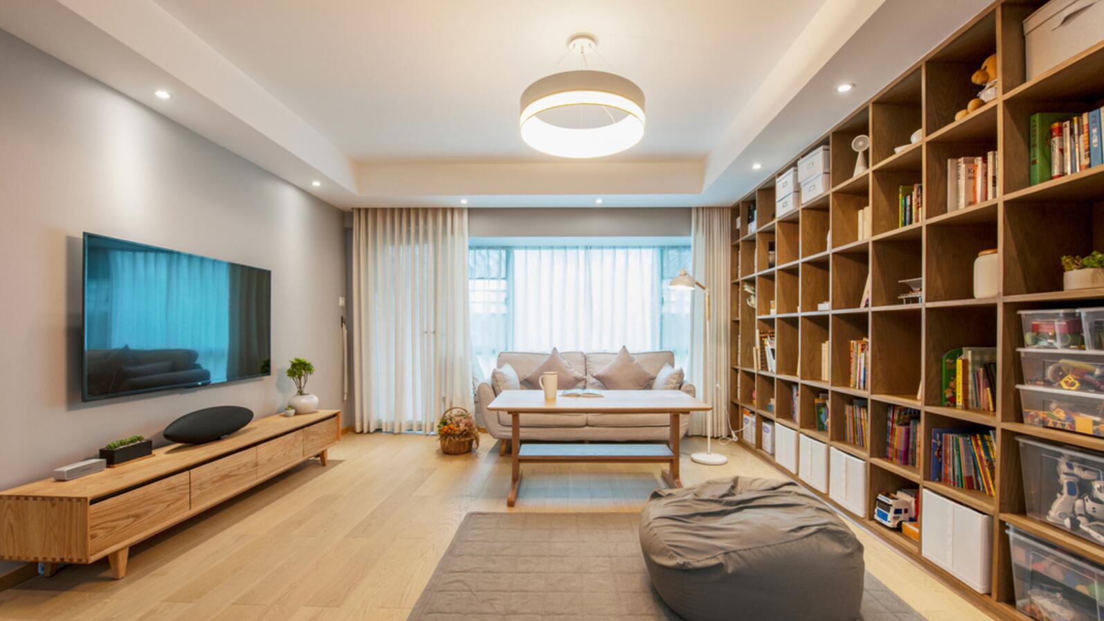 越来越多人给沙发做围合式设计，只有尝试过，才知道有多舒适