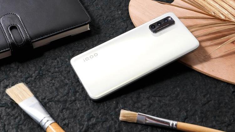 液晶显示器|护眼性价比首选，144Hz LCD屏+骁龙870+256GB，只要1699元