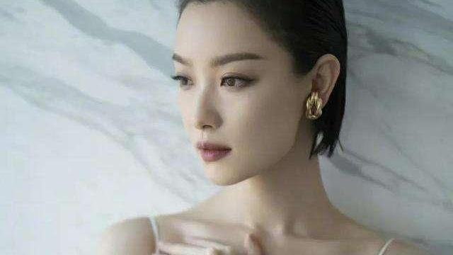 倪妮|倪妮：名不副实的“四小花旦”之一，一个悬在半空中的美人