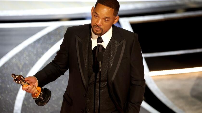 威尔·史密斯|史密斯这一耳光不轻，克里斯被打后首次公开发声：终于恢复了听力