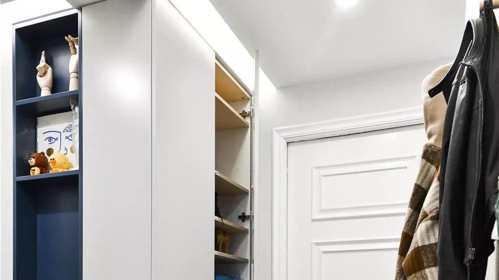 装修要会抓重点！玄关柜加上这些细节设计，绝对出彩又实用