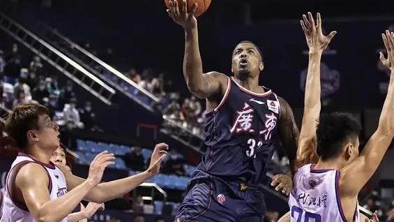 广东男篮|CBA广东成神秘之师，马尚赵睿全成隐形人，只待汤杰封神