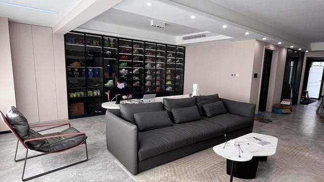 148.8㎡带大横厅户型，书房背景墙做整面的嵌入式鞋柜，太高级了