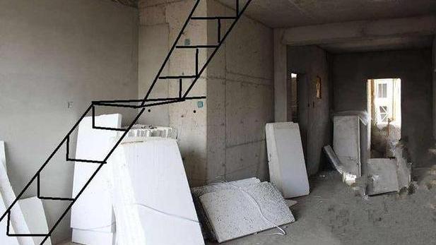 两套房擅自打通改成复式，物业找上门，业主：没破坏承重，不改