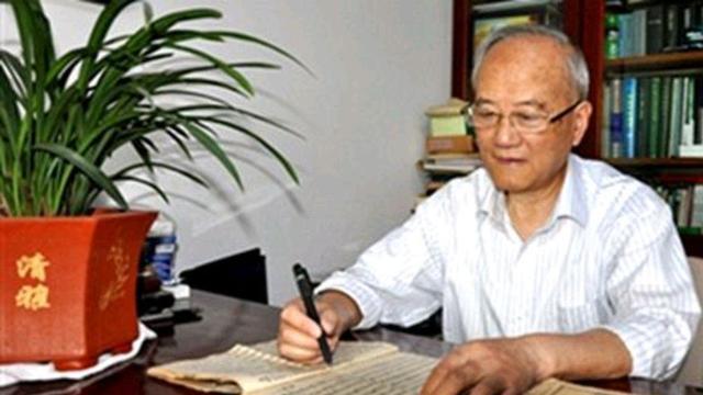 艾灸|国医大师徐经世，行医60年，善攻疑难杂症，年近九旬还在抗疫一线