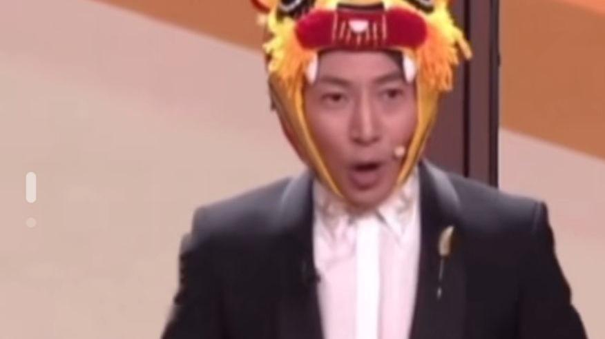 撒贝宁|撒贝宁春晚嘴飘成经典，其硬笔书法却意外走“红”，成追捧的焦点