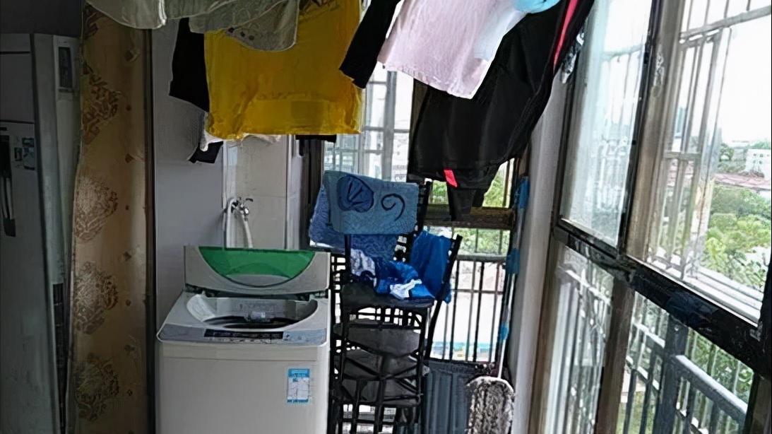 晒晒我的新家，满屋大白墙，衣柜没有门，还有比这更寒酸的吗？