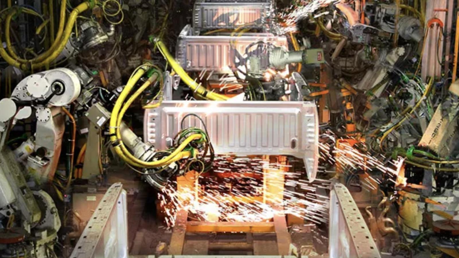 机器人|因人类“抢跑”不守规则？象棋机器人夹断俄7岁男孩手指