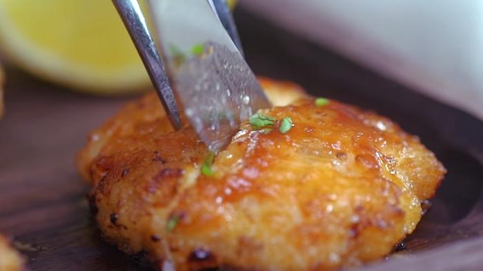 柠檬|泰式风味的柠檬甜辣虾饼，外焦里嫩，营养好吃，老少皆宜的美食