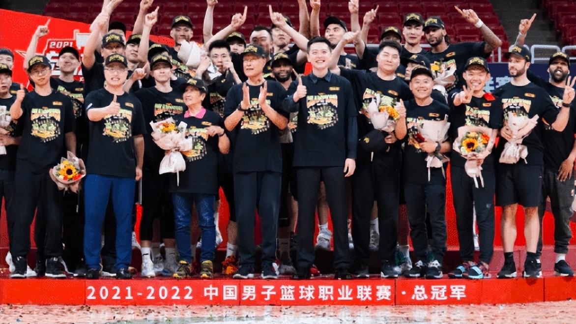 辽宁男篮|遗憾！辽篮内线大将季后赛打出真血性，无奈下赛季还是要离开球队