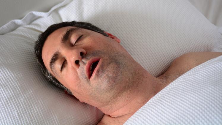 睡眠|体内有癌，睡觉会知？睡觉时出现3种表现，可能是癌症的预警